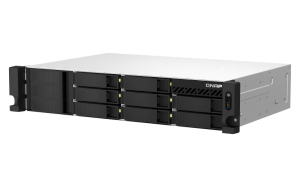 QNAP TS-873AeU-RP-4G | 8-zatokowy płytki serwer NAS, AMD Ryzen, 4GB RAM, 2x 2,5GbE RJ-45, RP, RACK